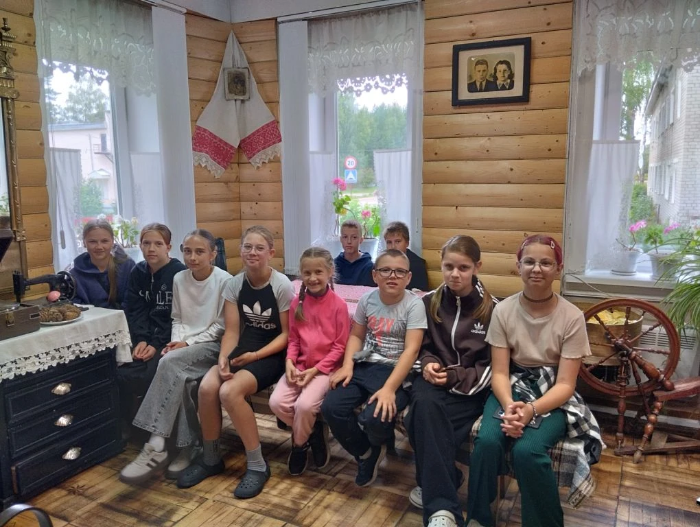 ДЕНЬ ФЛАГА РОССИИ