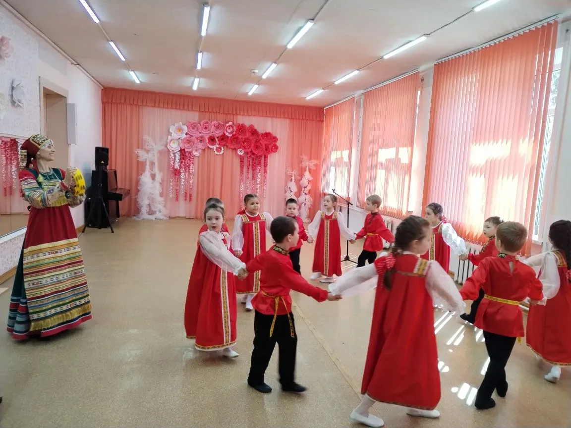 Сегодня воспитанники нашего детского сада приняли участие в городском фестивале детско-...