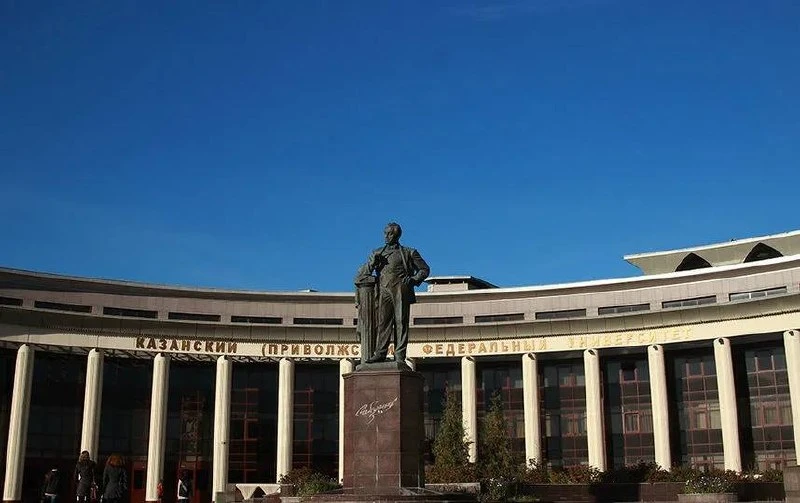 🎓 Казань вошла в топ-3 городов по популярности у абитуриентов

По числу заявлений абитуриентов стол