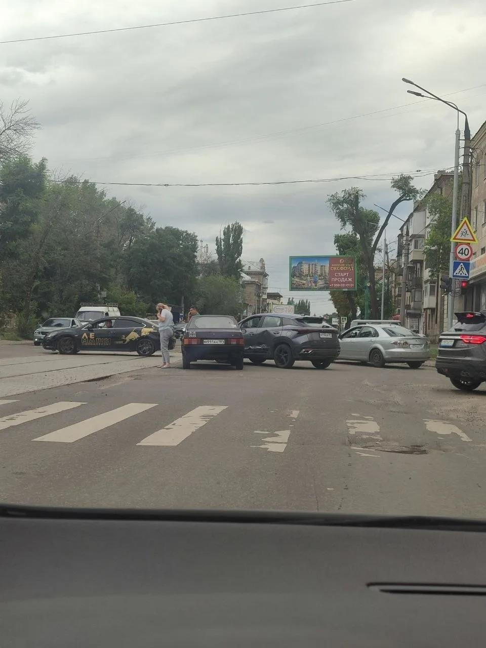 Сосюры, перекрёсток 17-й школы, Луганск