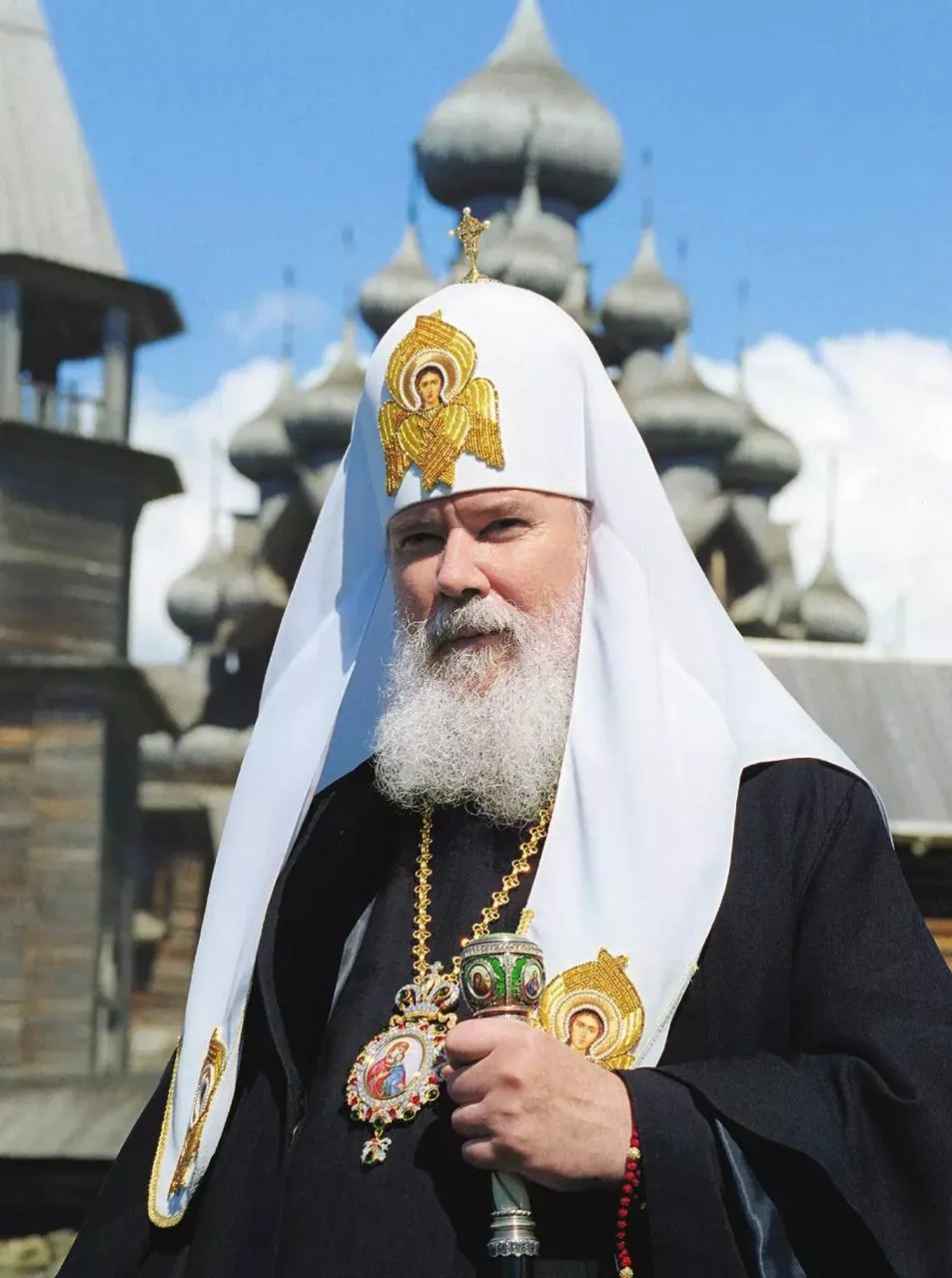 ☦️ Патриарх Московский и всея Руси Алексий II

«Мы должны думать только о Вечном. Бесконечность Вечн