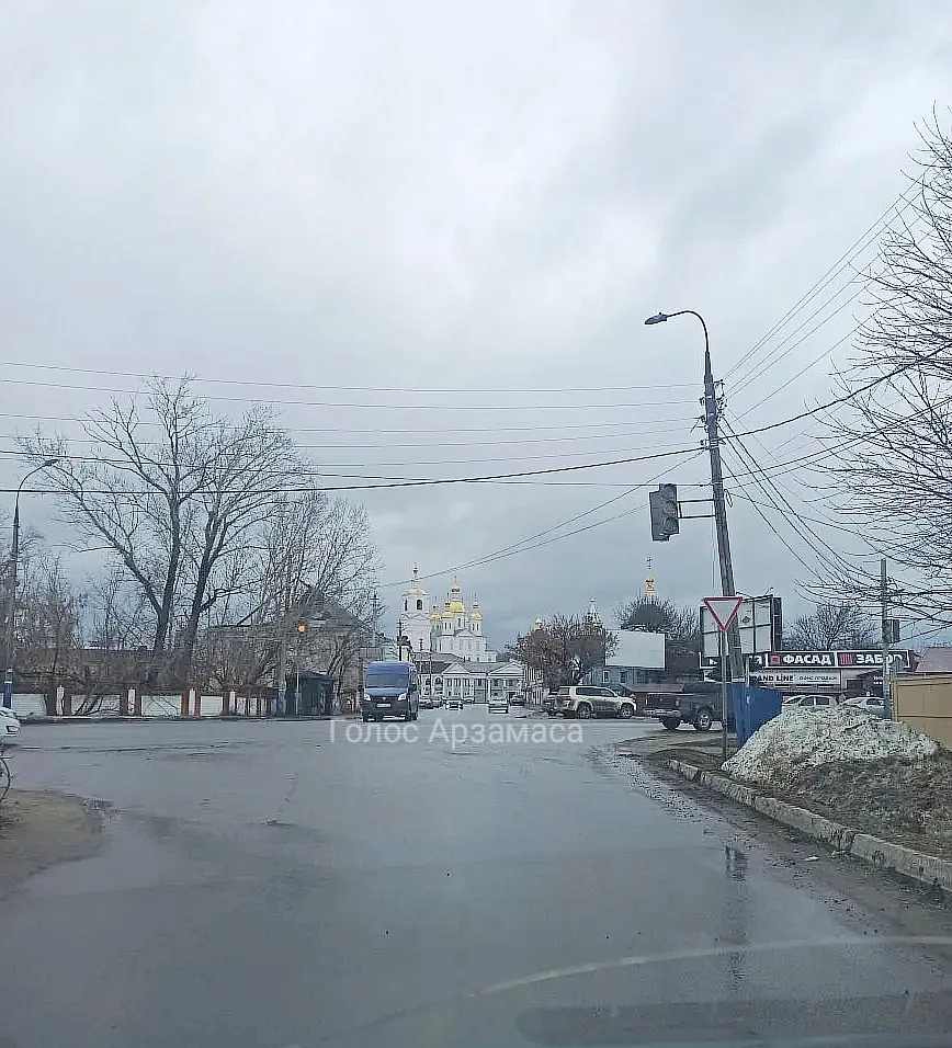 Должна  произойти авария, чтобы на перекрёстке отремонтировали светофор ❓