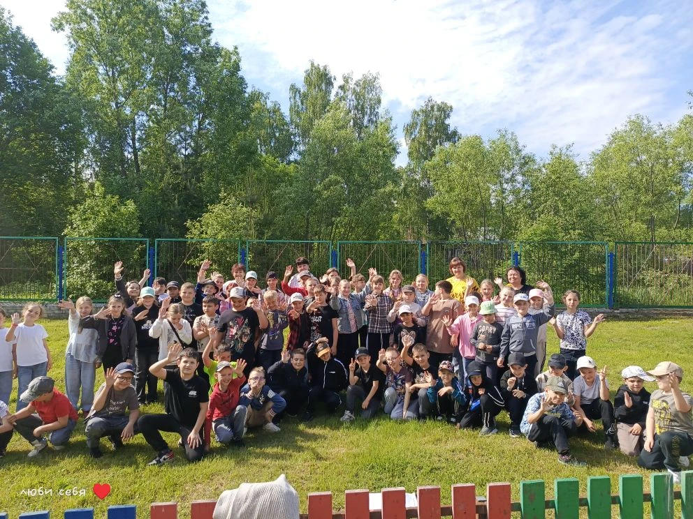 🎉 Ура! Сегодня официально открыл свои двери наш пришкольный лагерь! 🥳✨

Тема этой смены — «Сокрови
