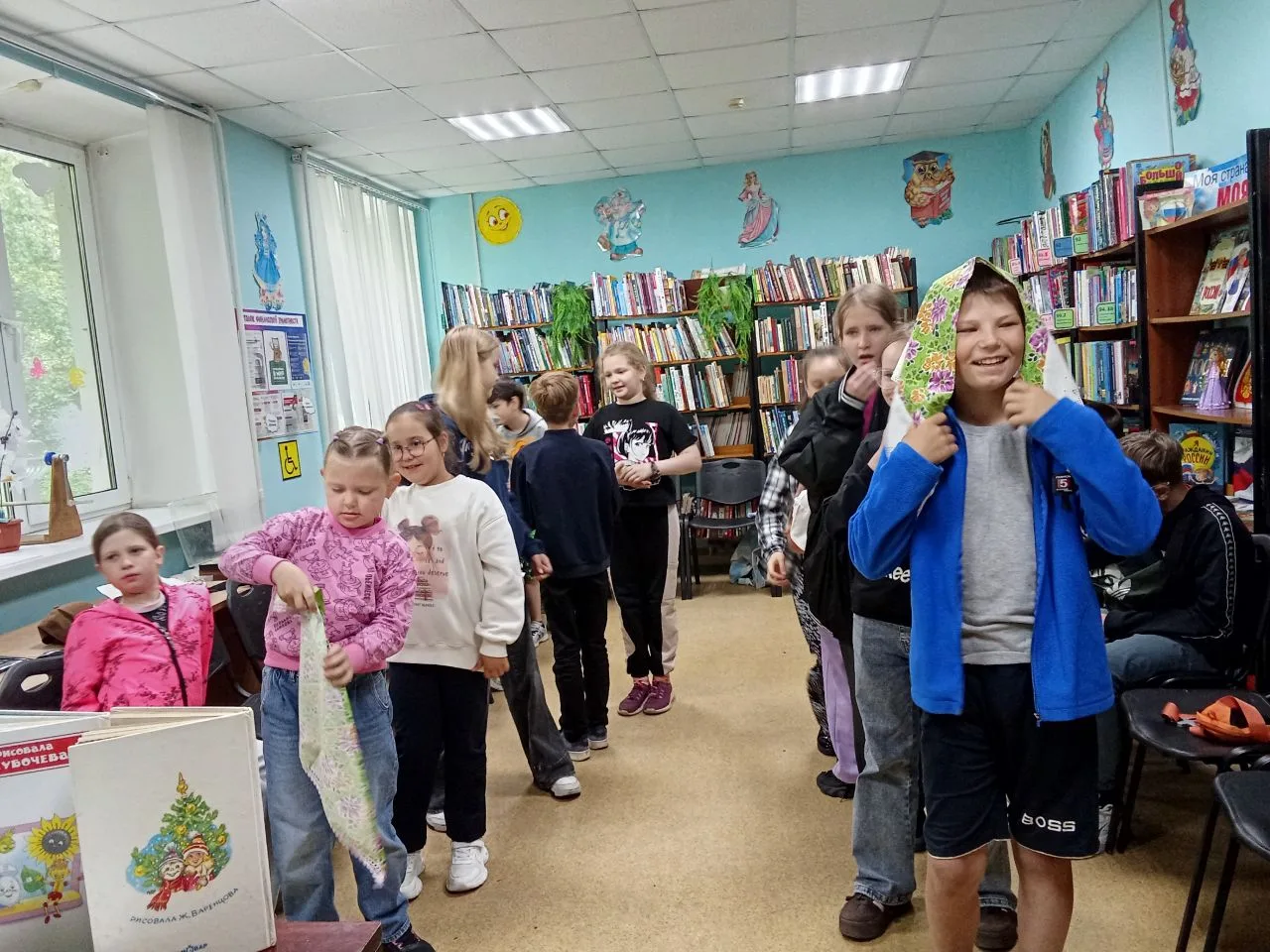 В детском отделе районной библиотеки прошла конкурсно – игровая программа «Дружба крепкая, не сломае