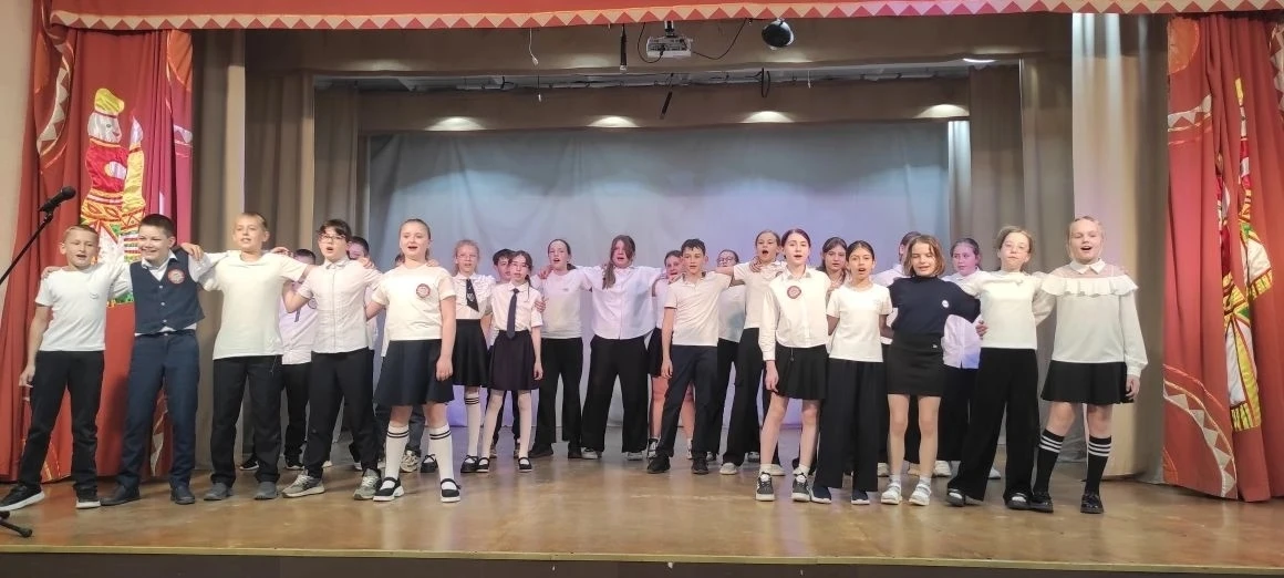 В СП Школа прошёл конкурс «Орлятской песни»! 🎶  В рамках празднования  Дня детских общественных орга