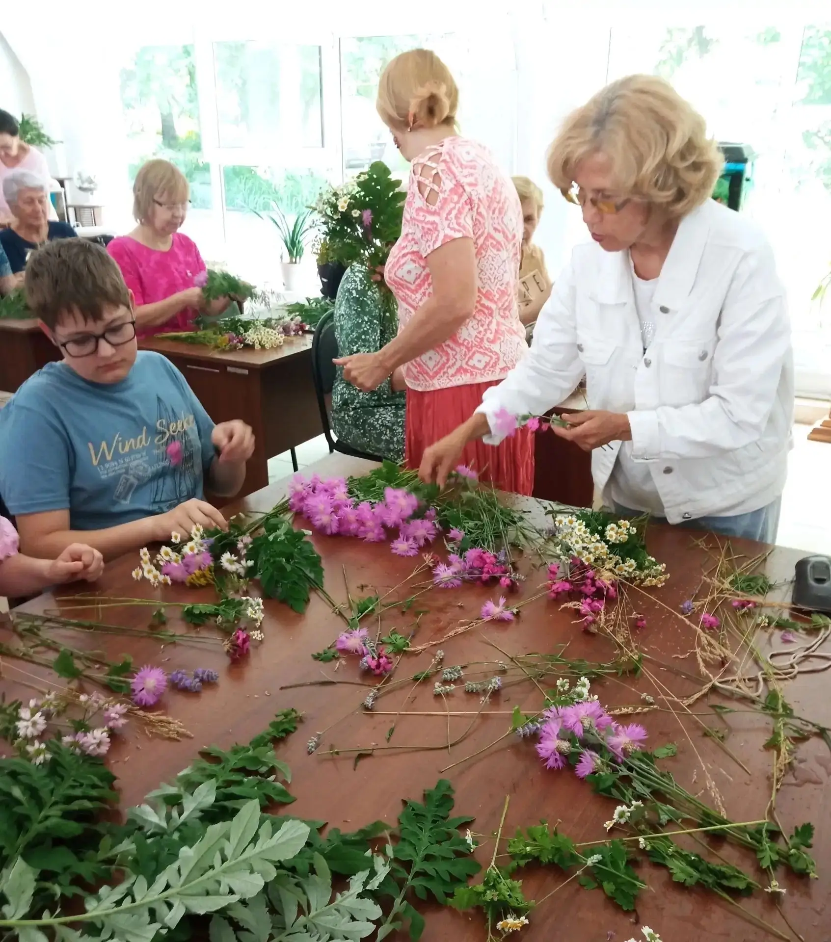 Искусство флористики: создаём букет своими руками 💐

📅18 июня 2026 года педагог дополнительного об