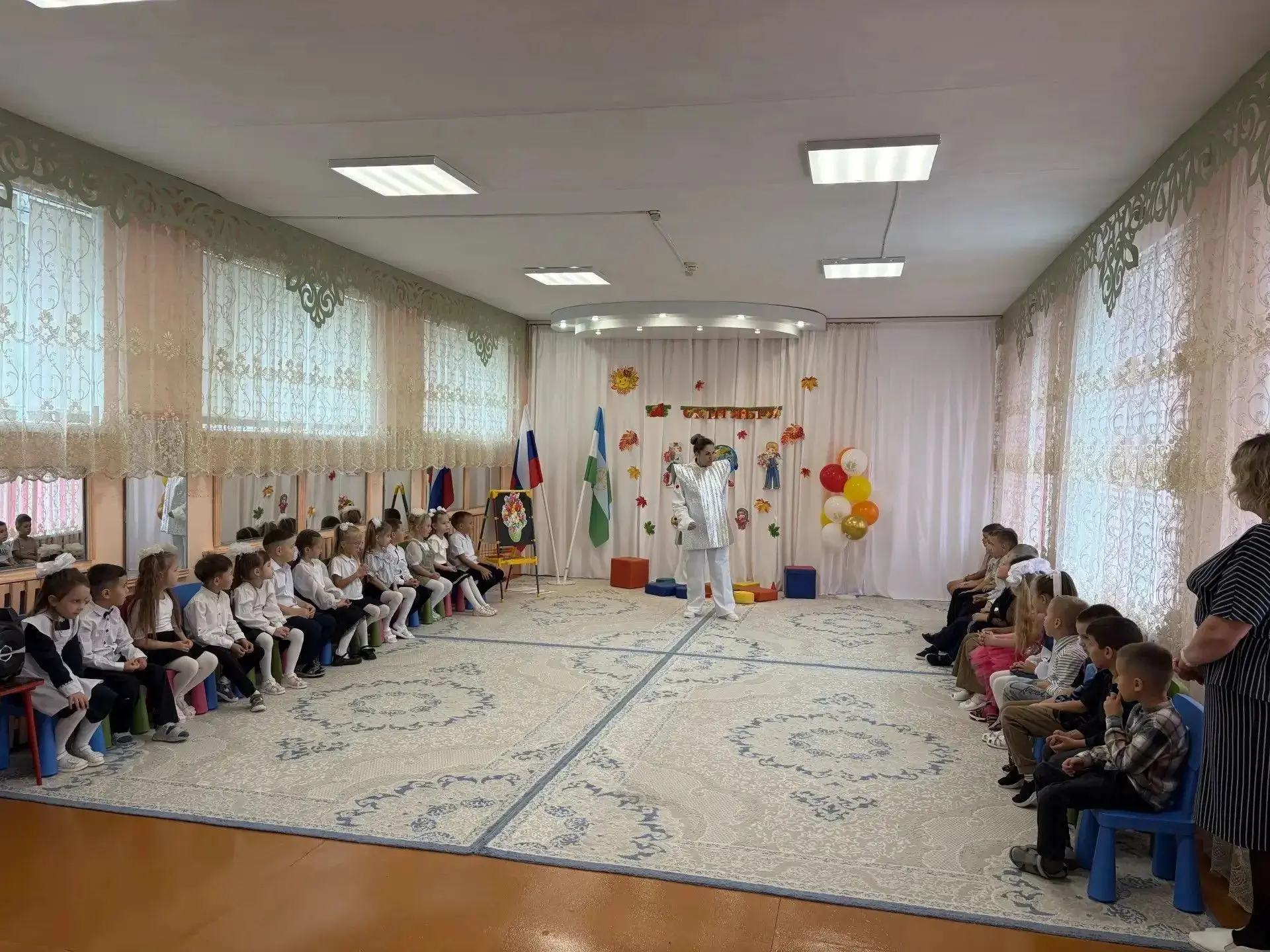 «Совсем как в школе, только веселее»: как детские сады встретили День знаний