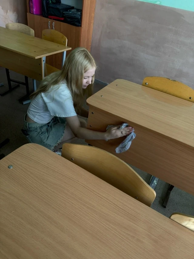 Трудовая неделя 8В класса✨

На этой неделе учащиеся 8В класса дружно и с хорошим настроением проходи