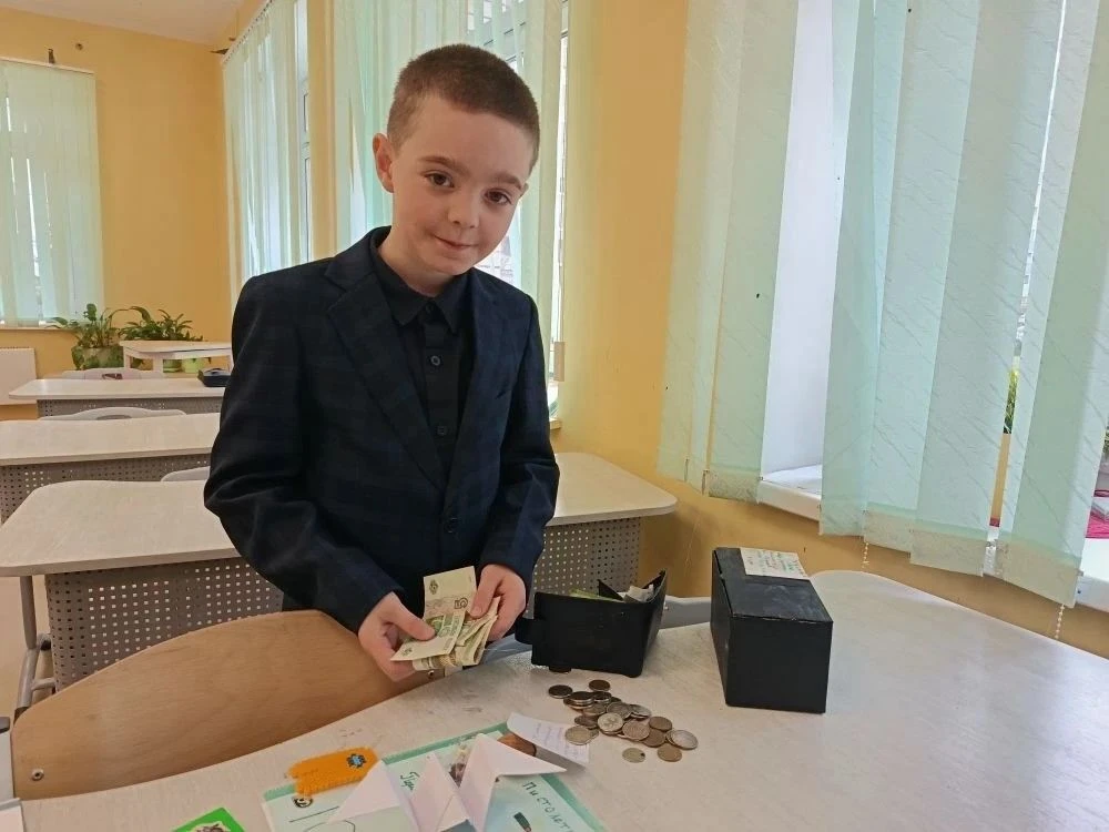 Ярмарка в нашей школе: день, когда мы все стали ремесленниками и купцами 🎪  На минувших выходных в ш