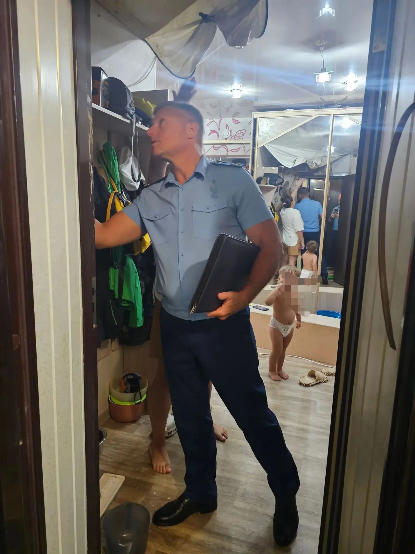 В ходе личного приема граждан к прокурору области обратилась местная жительница и сообщ...