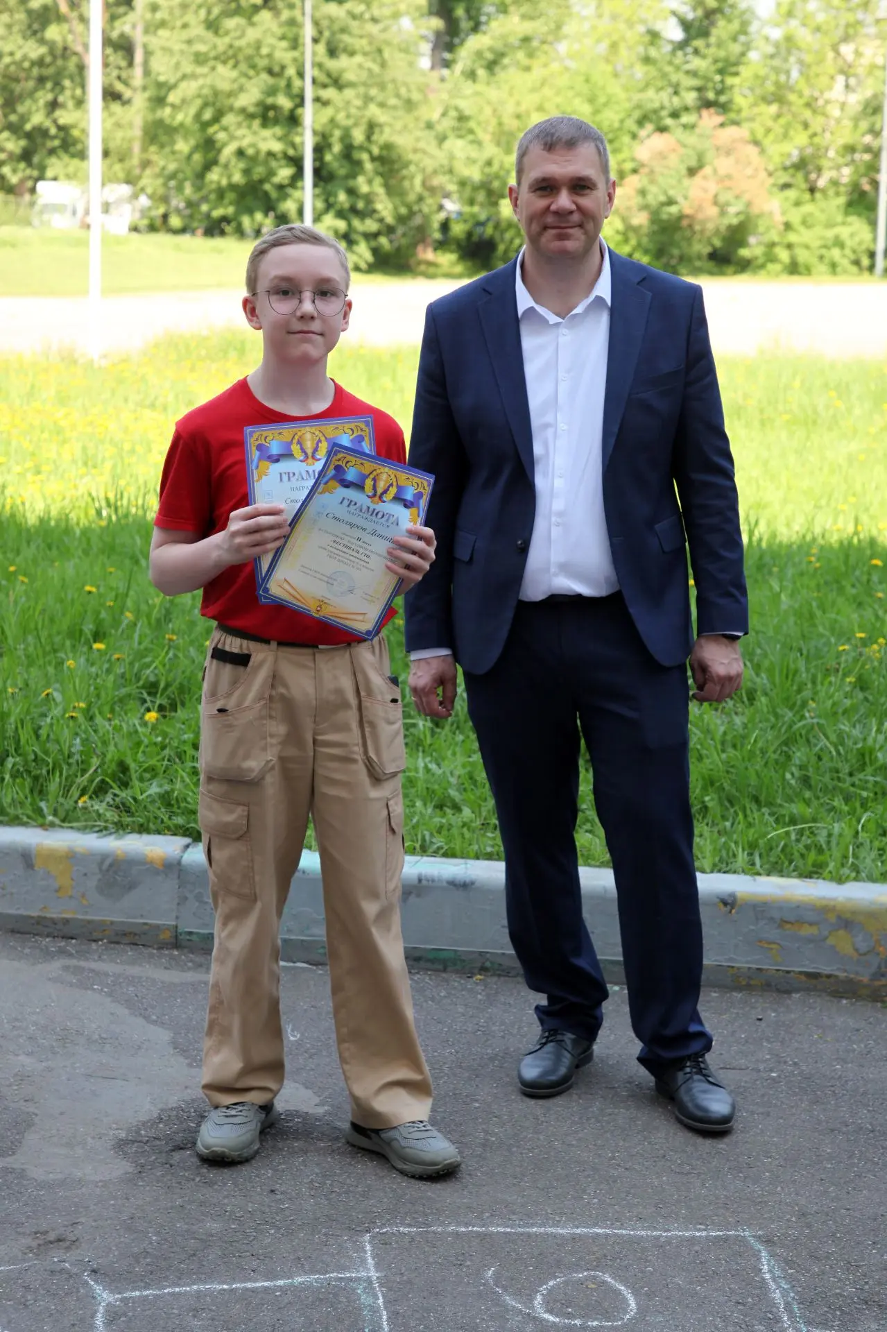Торжественная линейка 5-8 классов  📸 Сегодня хотим поделиться фотографиями с торжественной линейки н