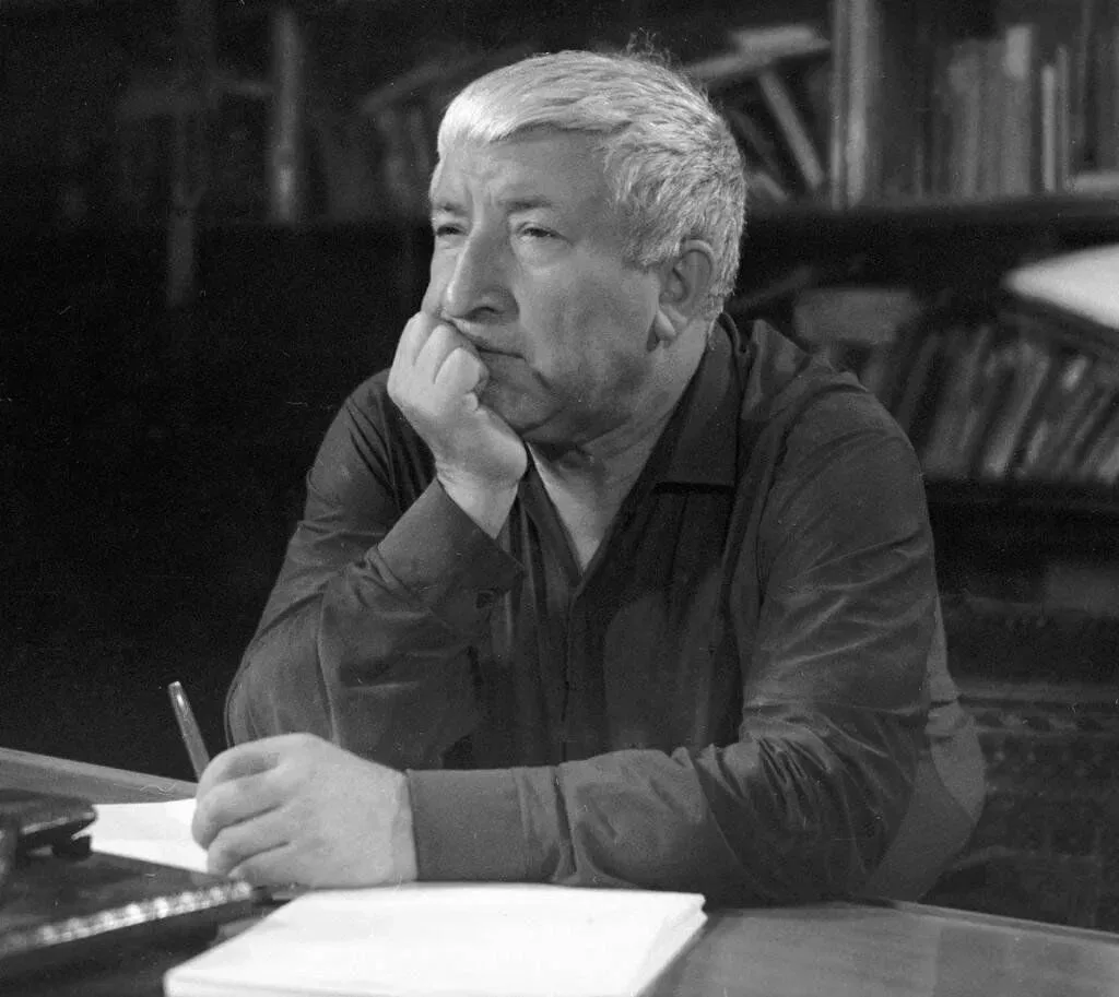 Расул Гамзатов