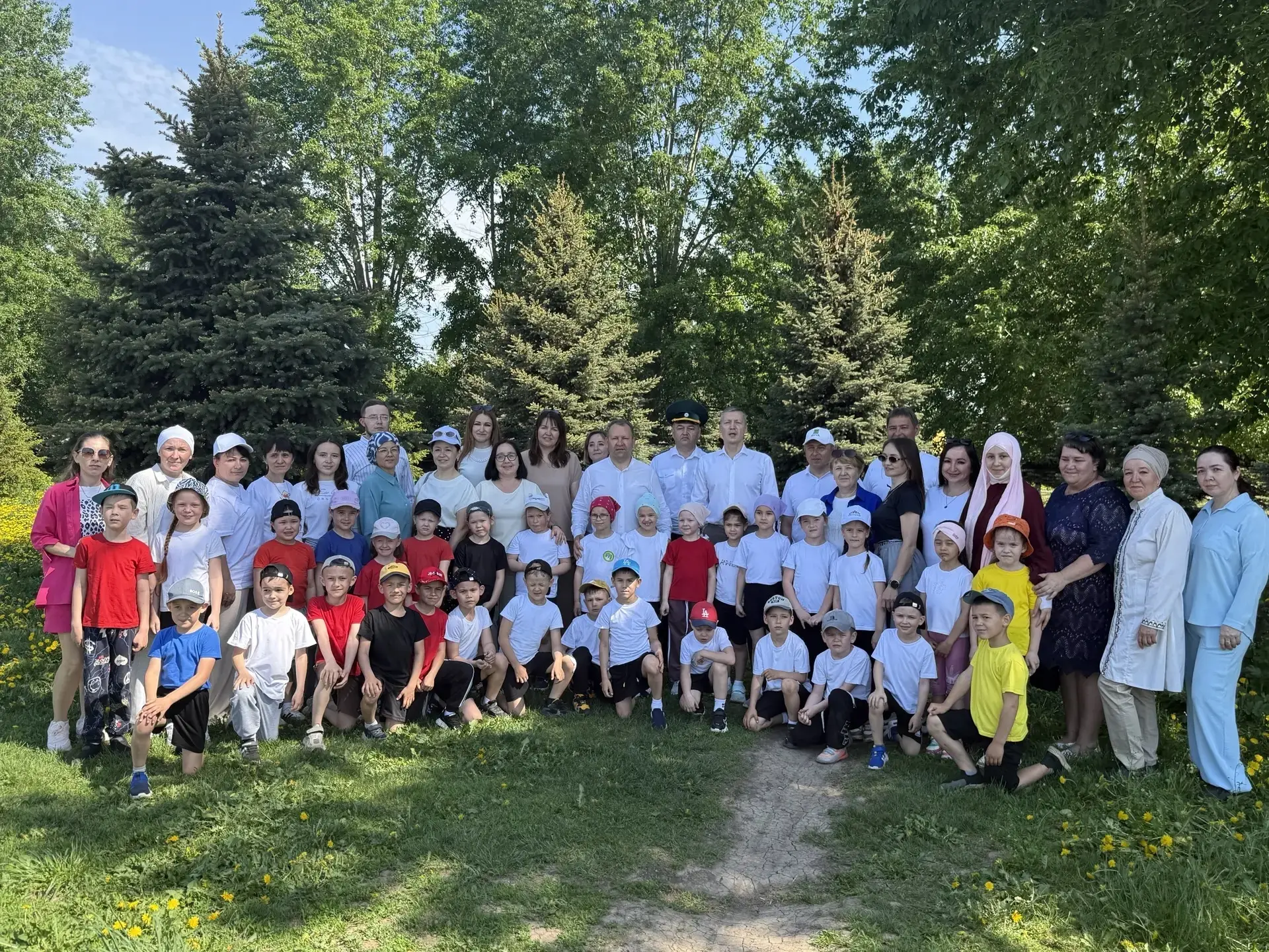 ⛳Сегодня наши малыши получили настоящий документ- удостоверение отличия "Готов к труду ...