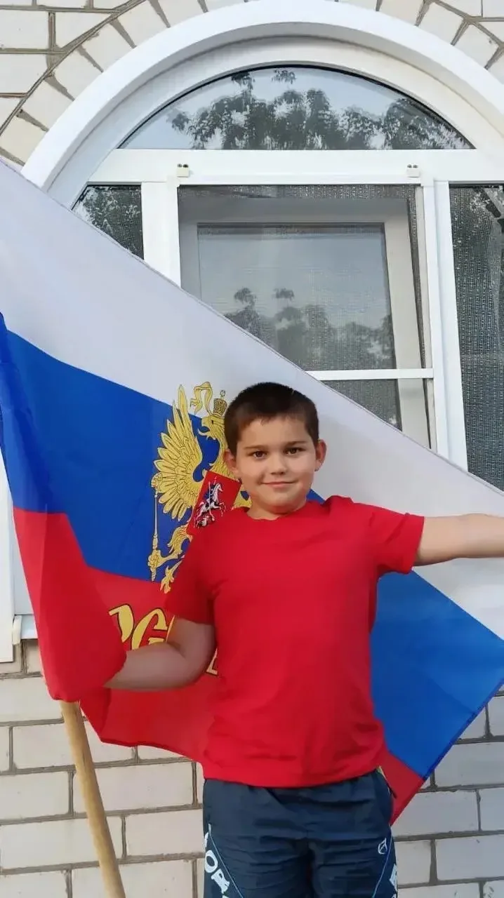 🇷🇺 Всероссийская акция «Окна России»
Швецов Платон, 3 класс 
#ОкнаРоссии2026
#РоссияМноголикая
#Ро