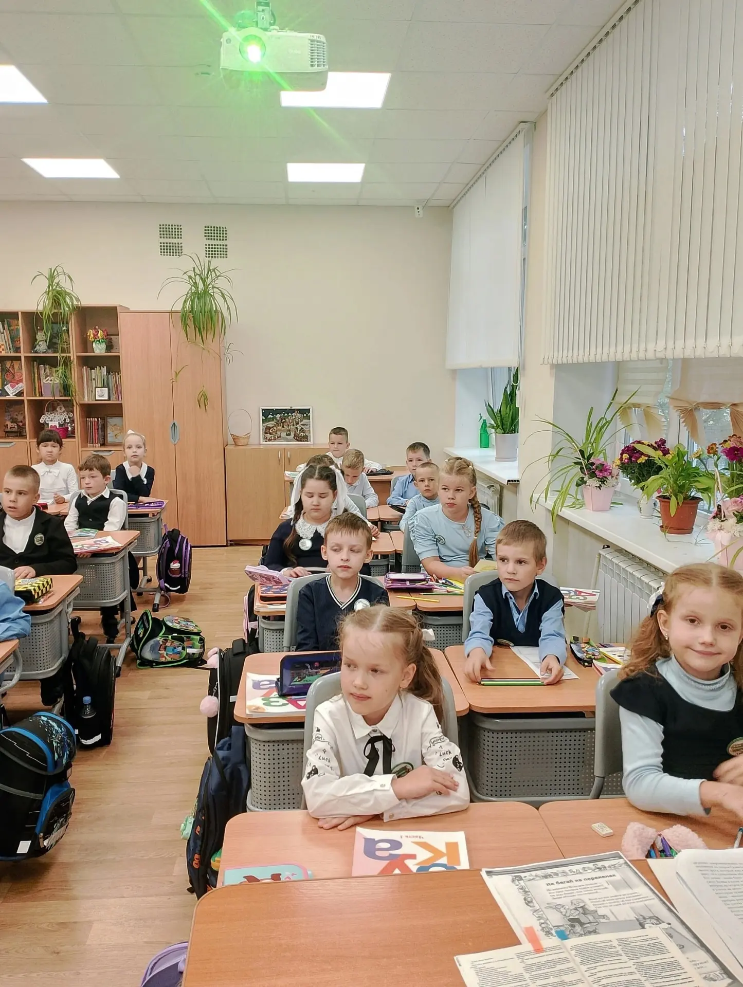 📕📖 Сегодня для наших первоклассников библиотекарь Марина Игоревна провела акцию "Сохр...
