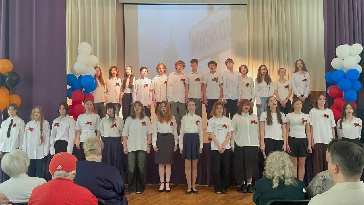 🇷🇺 И пусть поколения помнят!   🌟 В нашей школе прошёл концерт, посвящённый Дню Победы, который стал 