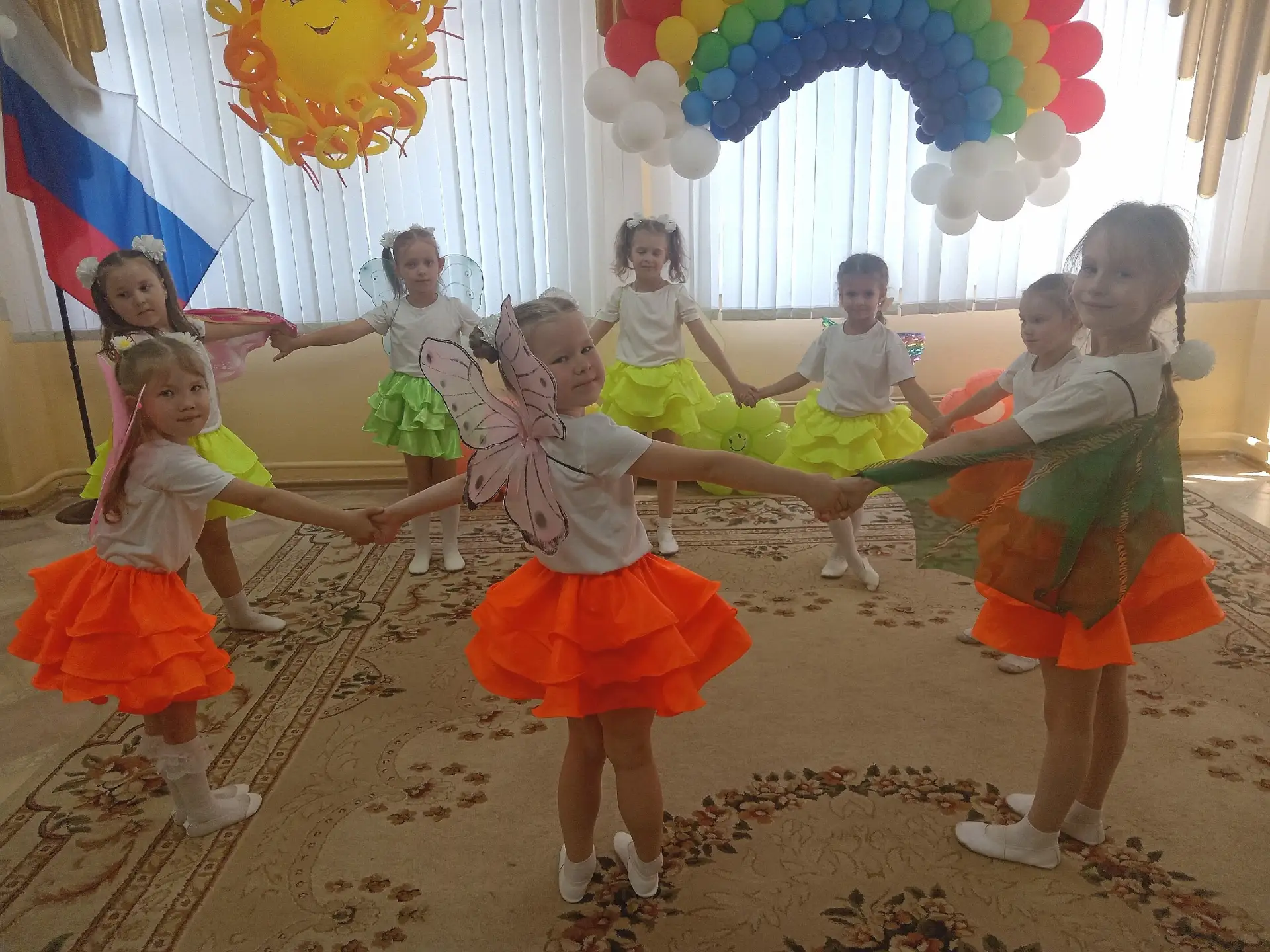 В преддверии Дня России в детском саду №23 «Росиночка» и его филиале №2 «Рощица» прошли тематические