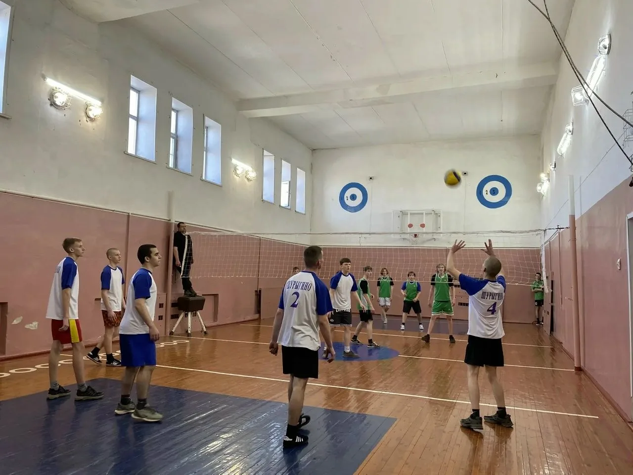 В нашей школе прошел отборочный этап районных соревнований по волейболу в зачёт комплек...