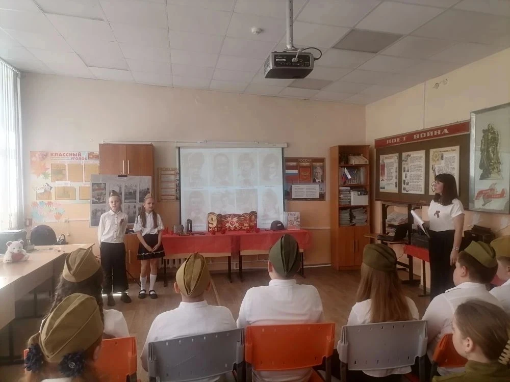 ✨ В школьном музее МБОУ СОШ с Ярлуково для учащихся 5-х классов состоялось торжественное и очень тро