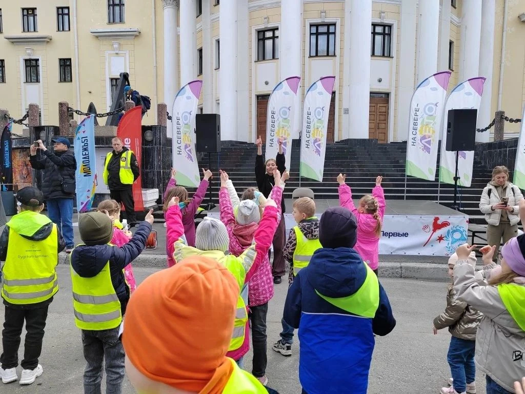 🎈 В Международный день защиты детей в городе Мурманске открылись городские оздоровительные лагеря с