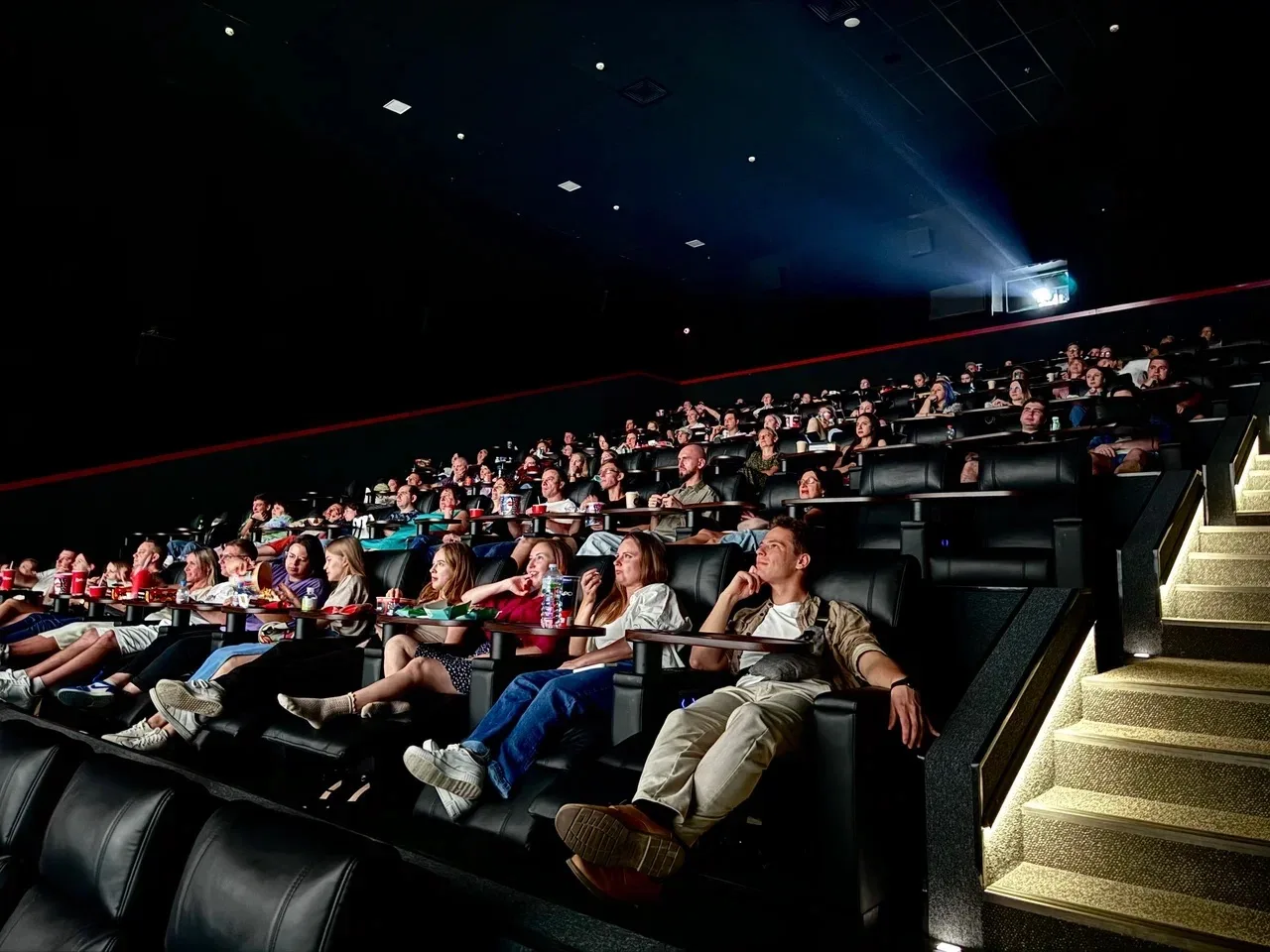 🎬 В «Иридиуме» обновили два кинозала