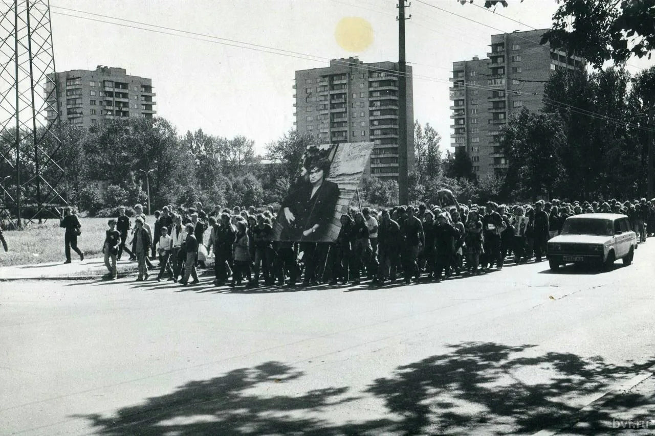 19 августа 1990 года Ленинград прощался с Виктором Цоем.