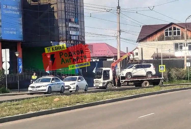 Родной Ангарск, в общем ГИБДД против неправильной парковки. Жители с ними согласны. Кто парковался т