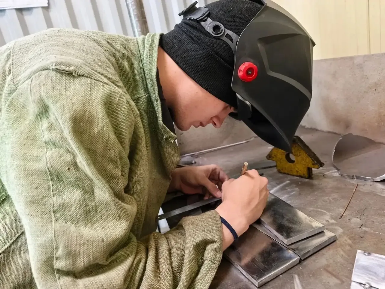 СЕГОДНЯ ВАРЯТ НА РЕЗУЛЬТАТ 🔥⚡

Самое «жаркое» событие на сегодня — не погода, а старт демонстрацион