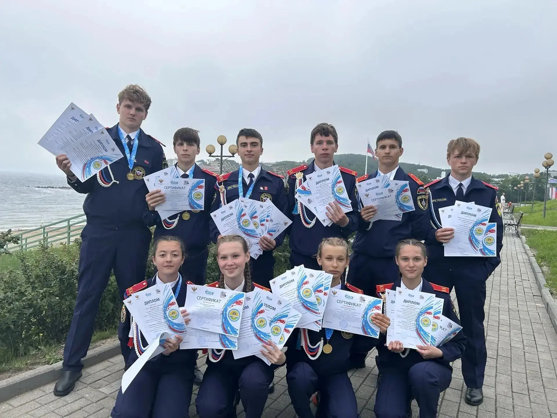 #ШкольныеНовости 

🏆 Юные спасатели из Барнаула - лучшие в России!

Команда лицея №52 - абсолютные 