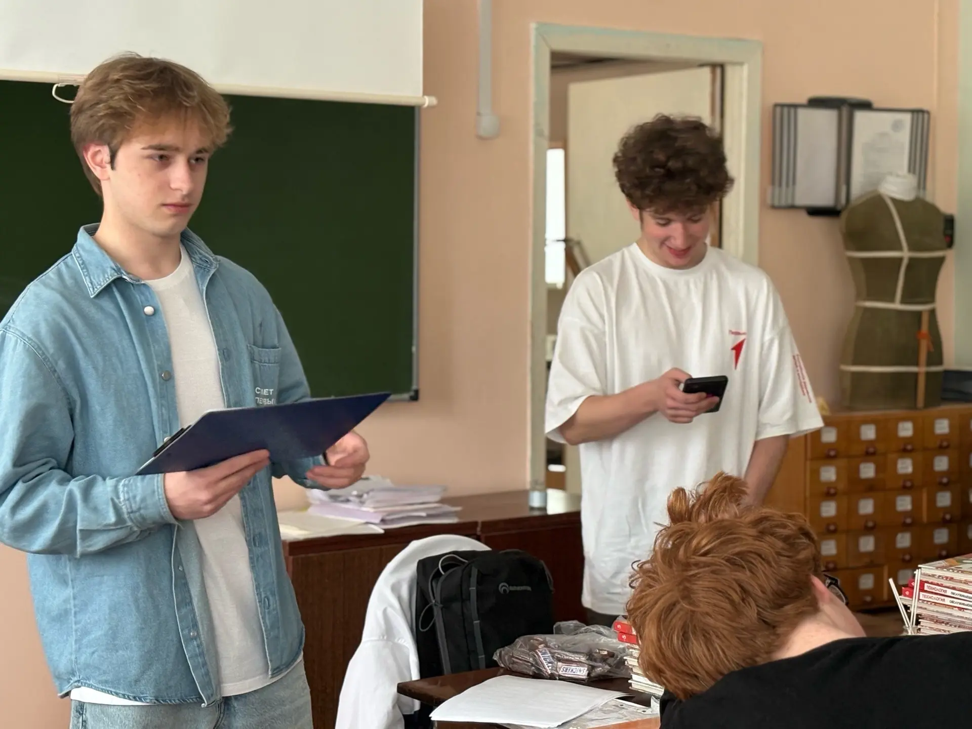 📌ВЕРЮ - НЕ ВЕРЮ📌  На днях в стенах Центра Образования №6 царила атмосфера здорового интеллектуальног