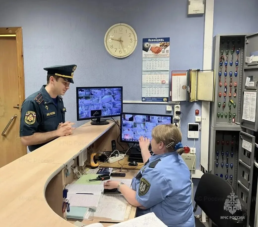 📌В Красногорске инспектор госпожнадзора спас ребенка    20 мая на реке Синичка в Красногорске произо