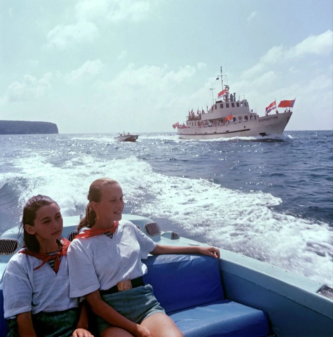 🚤 Морская экскурсия на катере. Пионерский лагерь ЦК ВЛКСМ «Орлёнок», Туапсинский район...