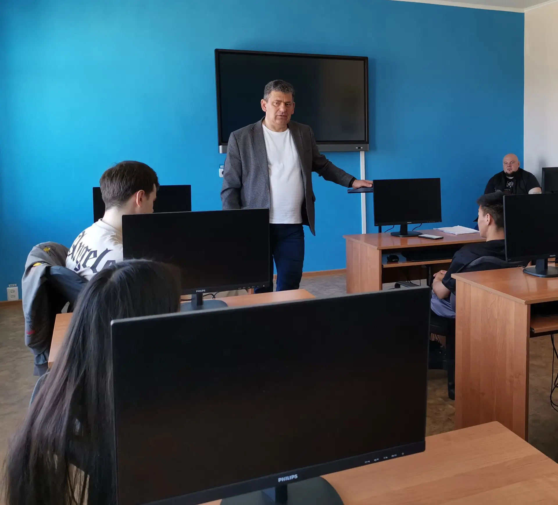 Ветеринария на Чукотке: как трудоустроиться после выпуска?

👨‍⚕️👩‍⚕️ В техникуме состоялась важная