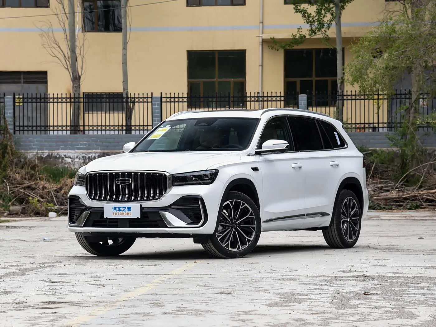 Geely Monjaro — премиум‑кроссовер на 1.000.000 дешевле дилеров! 
Мечтаете о стильном и мощном авто, 
