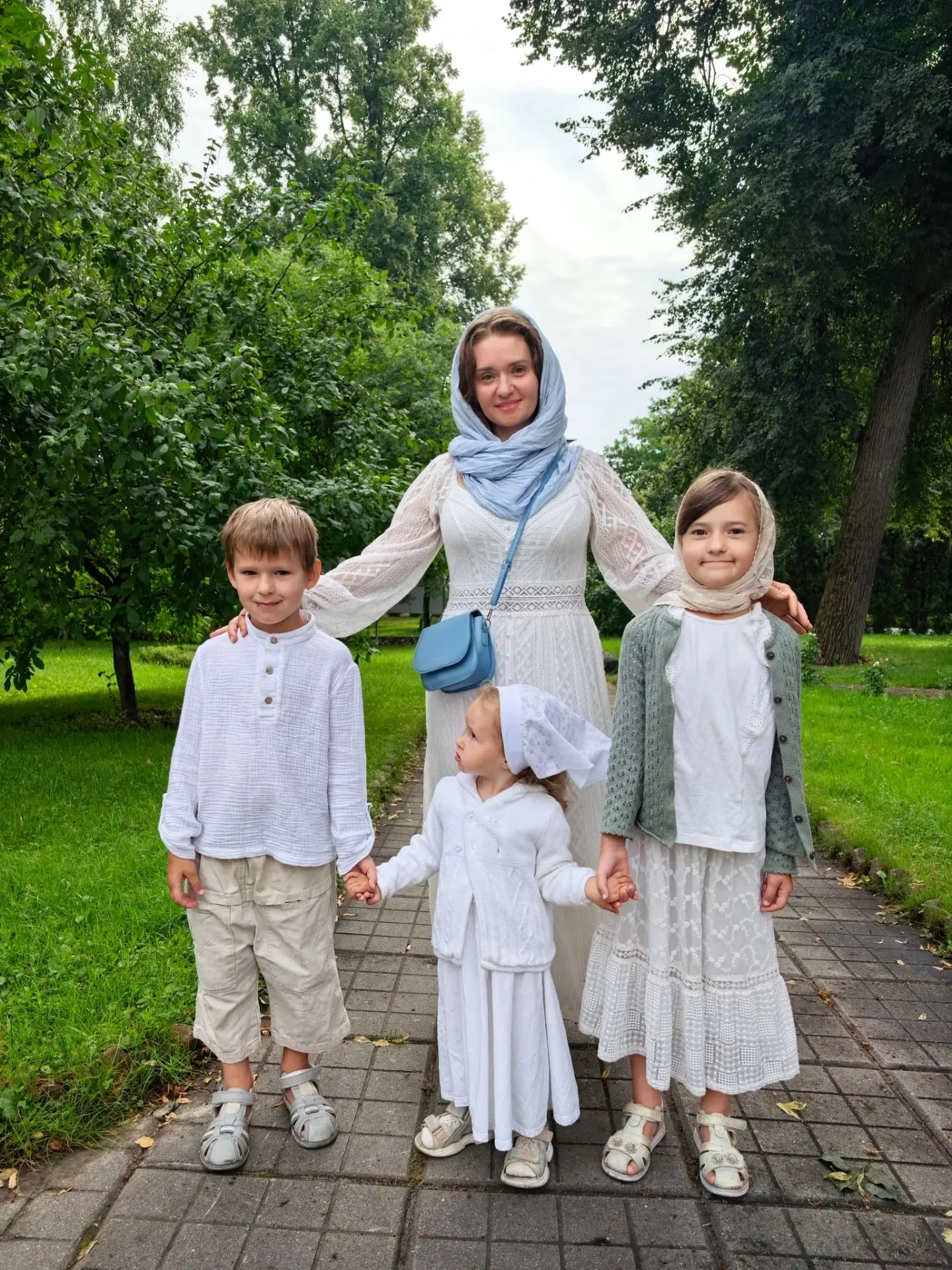 У меня просто шок!!!😱🤣
Вчера вечером пришла домой вся уставшая(после трудов в монастыре), сделала 