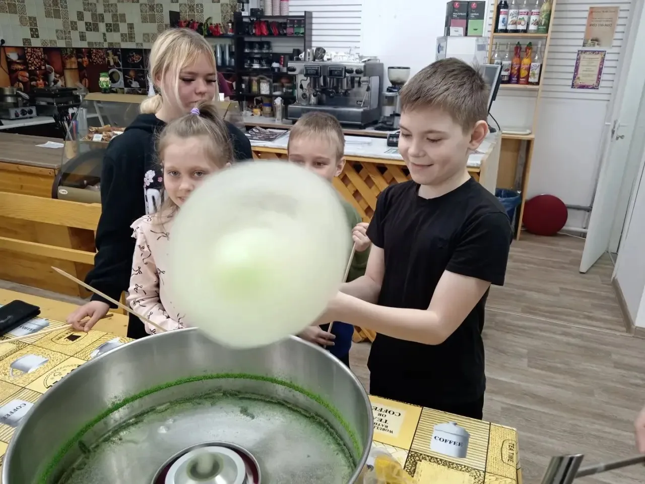 "Каникулы с пользой" Каникулярное время, это возможность провести  с детьми весело время. В эти долг