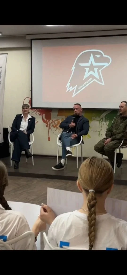 🎤 Юнкоры встретились с героями и экспертами на пресс-конференции ✨