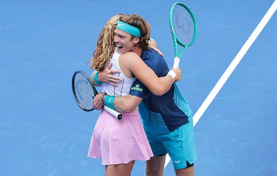 🎾 Мирра Андреева и Андрей Рублёв вышли в полуфинал микста на Открытом чемпионате США п...