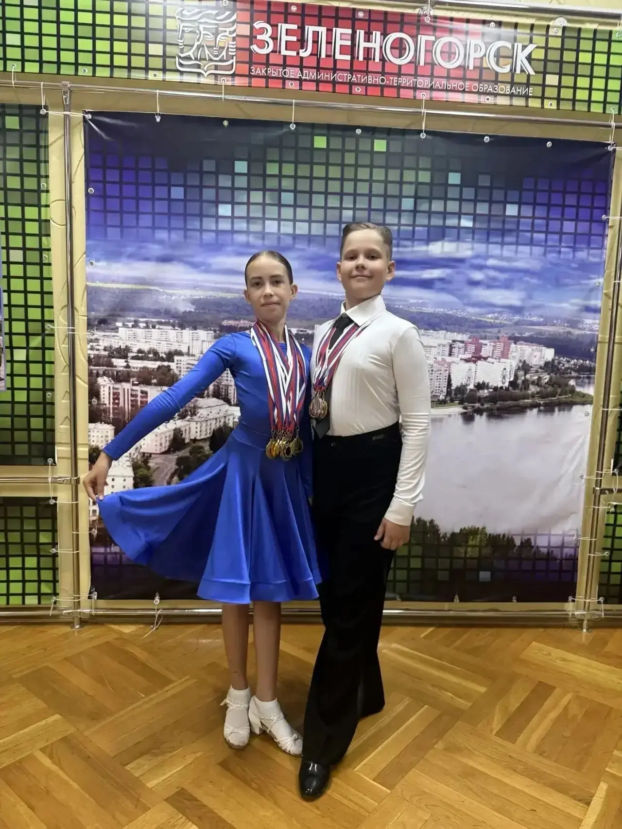 26 сентября в танцевальном зале «Селена» прошел межрайонный фестиваль-конкурс бальных т...
