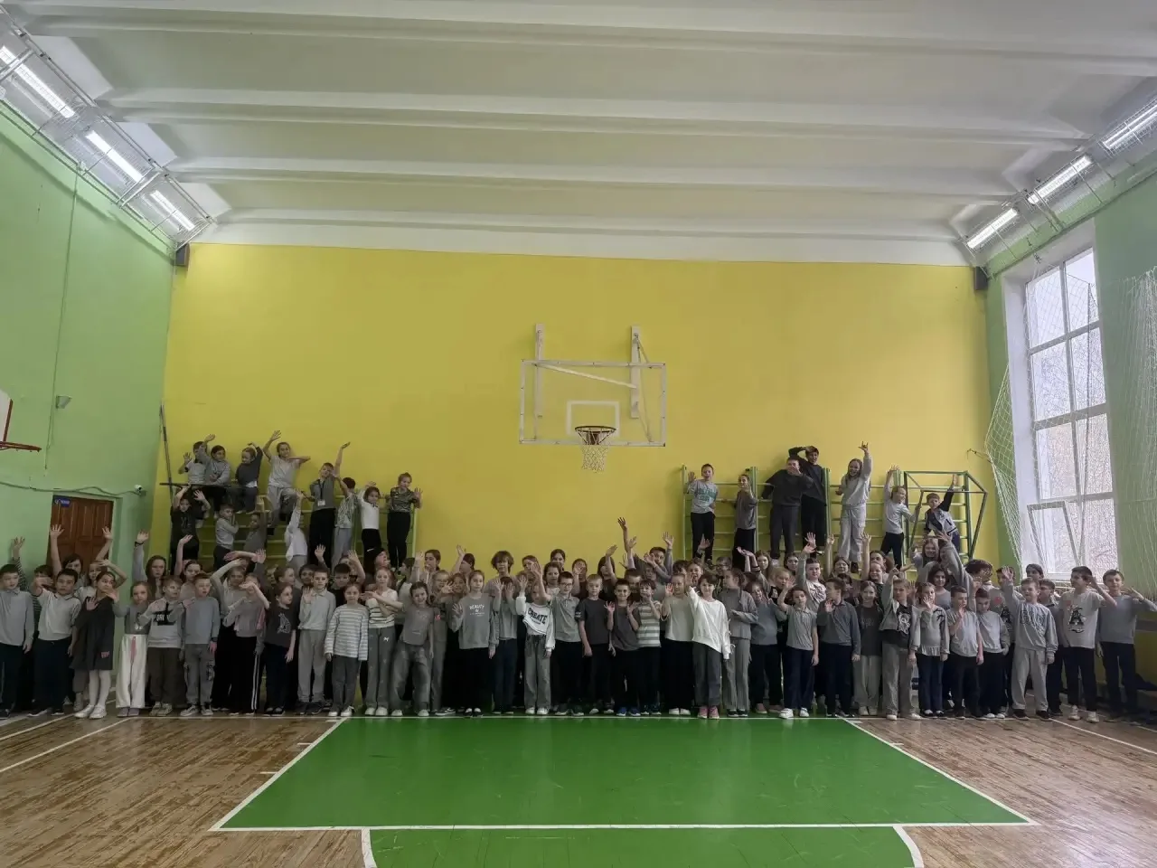 В ритме цветной недели  Продолжаем нашу цветную неделю! 🎨  Подошел к завершению серый четверг — цвет