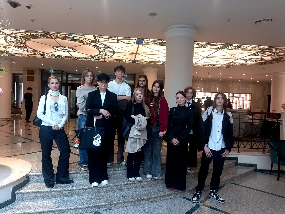 🏨 ПЕРВОКУРСНИКИ ФТиГ ПОГРУЗИЛИСЬ В ПРОФЕССИЮ В ОТЕЛЯХ SAFMAR