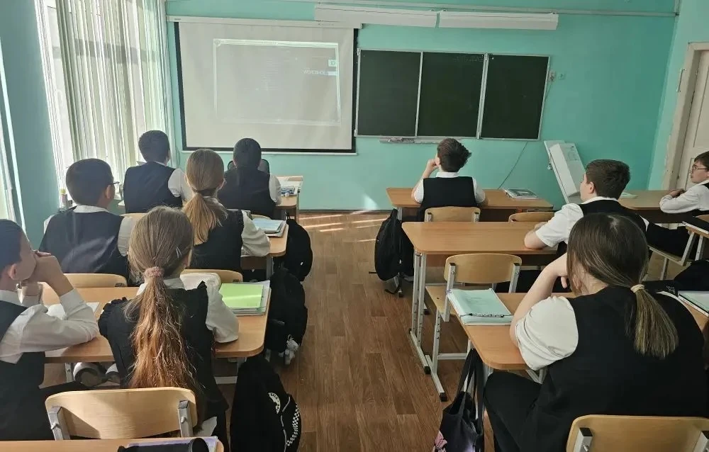 🛡️ Территория безопасности: урок важных знаний в 6 «Г»!   Сегодня  в 6 «Г» классе прошло полезное ме