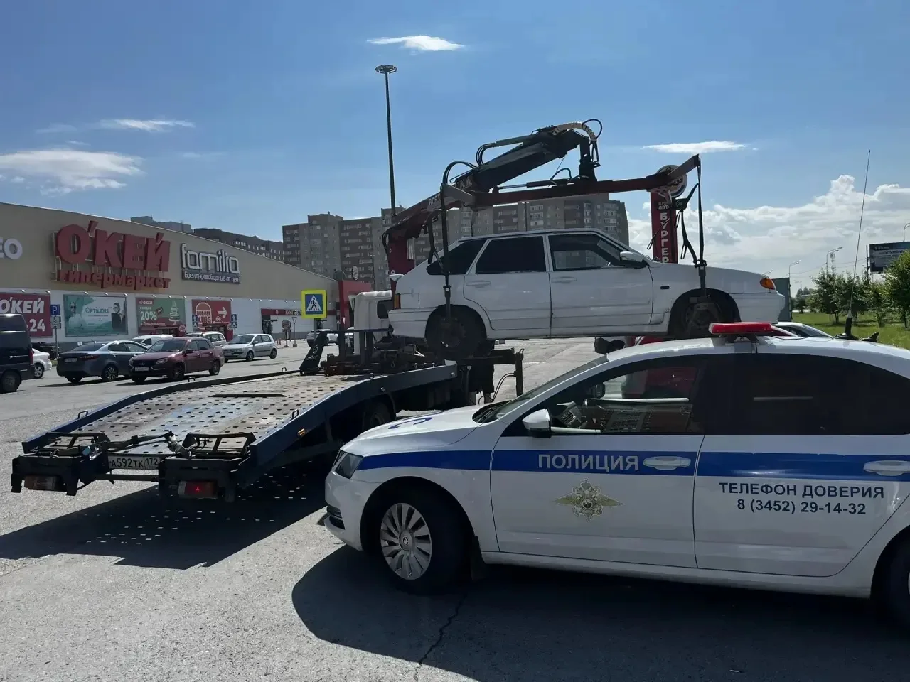 🚔 Задержали на ул. Широтной в Тюмени автомобиль, которым управлял 17-летний подросток без прав.

На