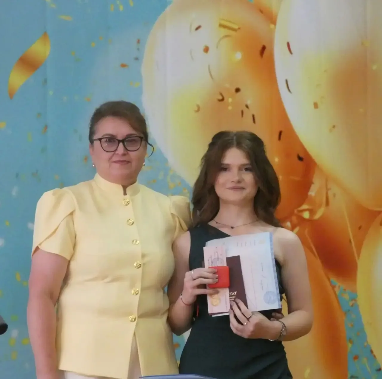 🌟С гордостью объявляем о достижениях наших учеников!

✅Выпускники 11 класса, которым вручены аттест