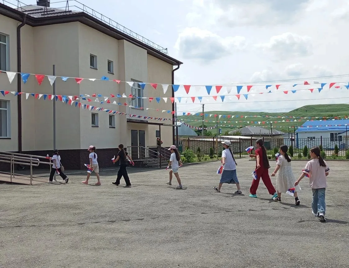 🛑Ещё один день в пришкольном лагере «Орлята» (аул Кызыл-Юрт) пролетел незаметно! ☀️

Сегодня у наши