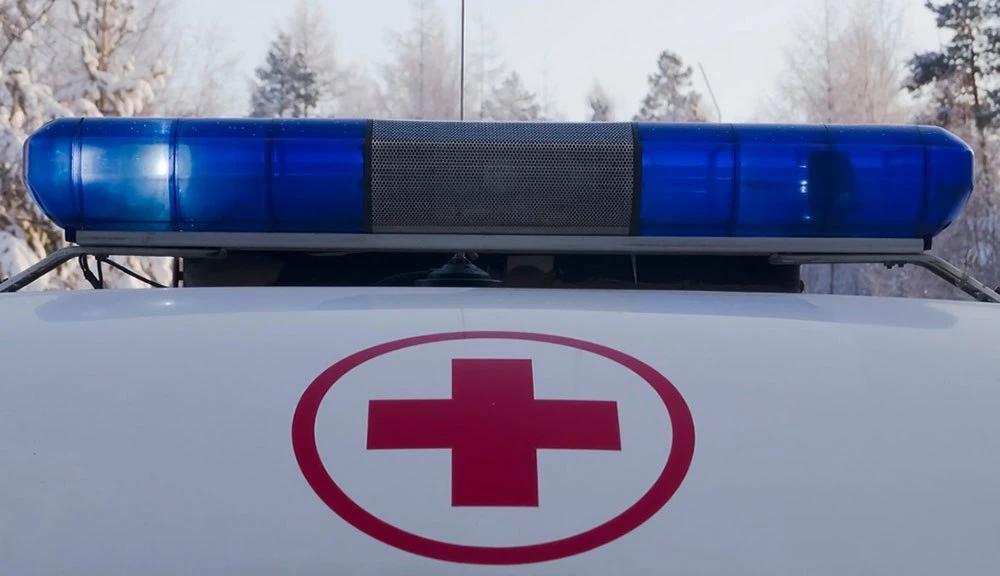 Рабочий погиб после падения с крыши школы в Нижнем Новгороде.
Несчастный случай произошел 14 июня.

