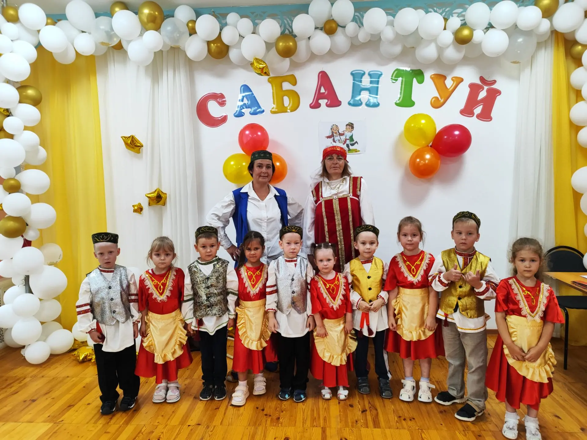 Весёлый праздник "Сабантуй" отметили сегодня в детском саду. Он стал завершением путешествия по Респ