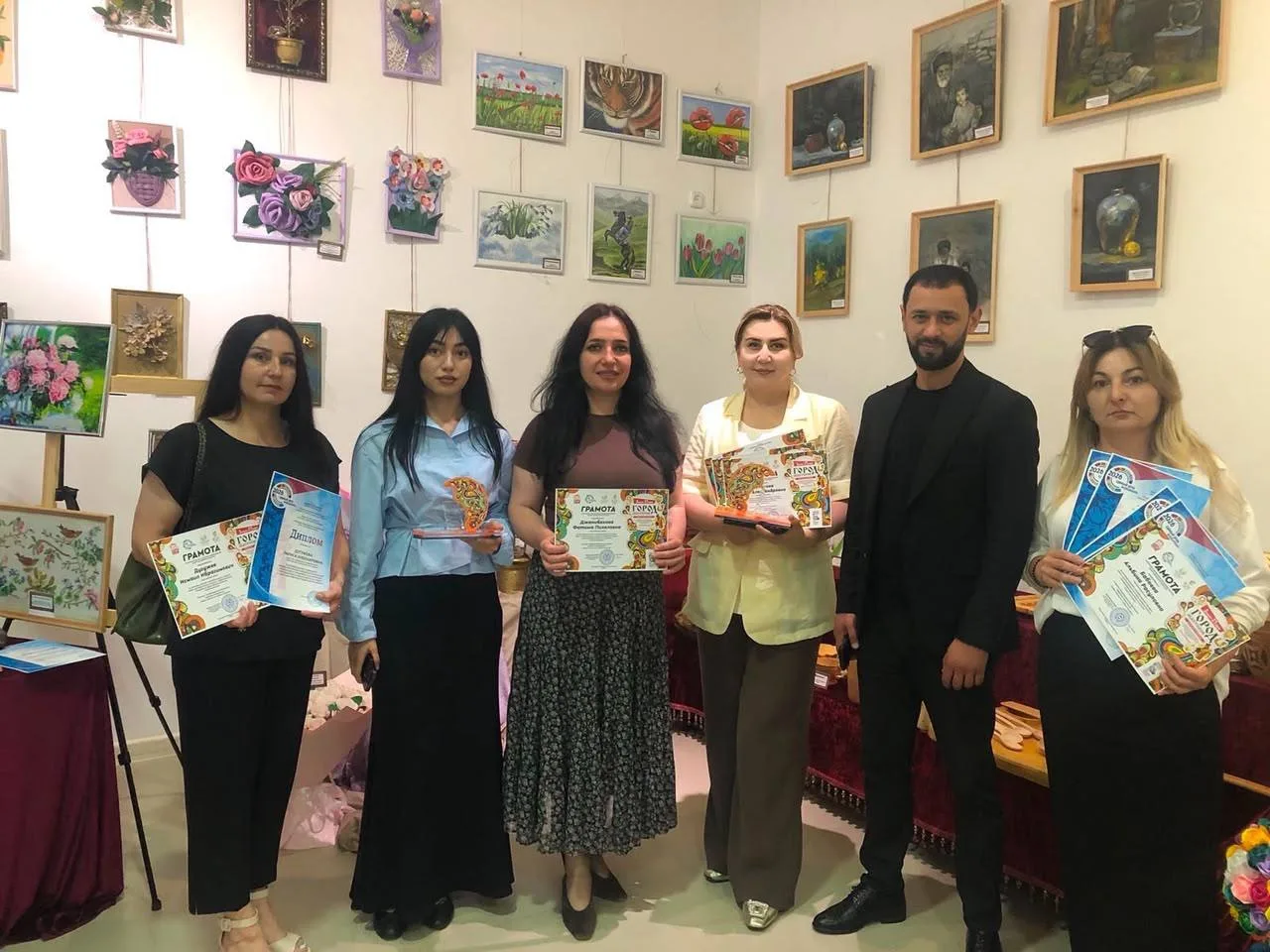 ✨️ Карачаевский район принял участие в республиканском конкурсе «Город мастеров»

В Картинной галере
