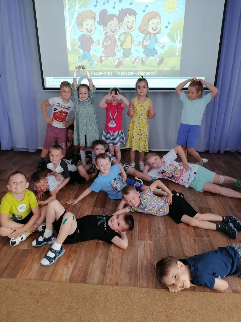 💞«Вместе весело шагать!»: как в нашем саду отметили День друзей.

👧👦Сегодня в стенах нашего детск