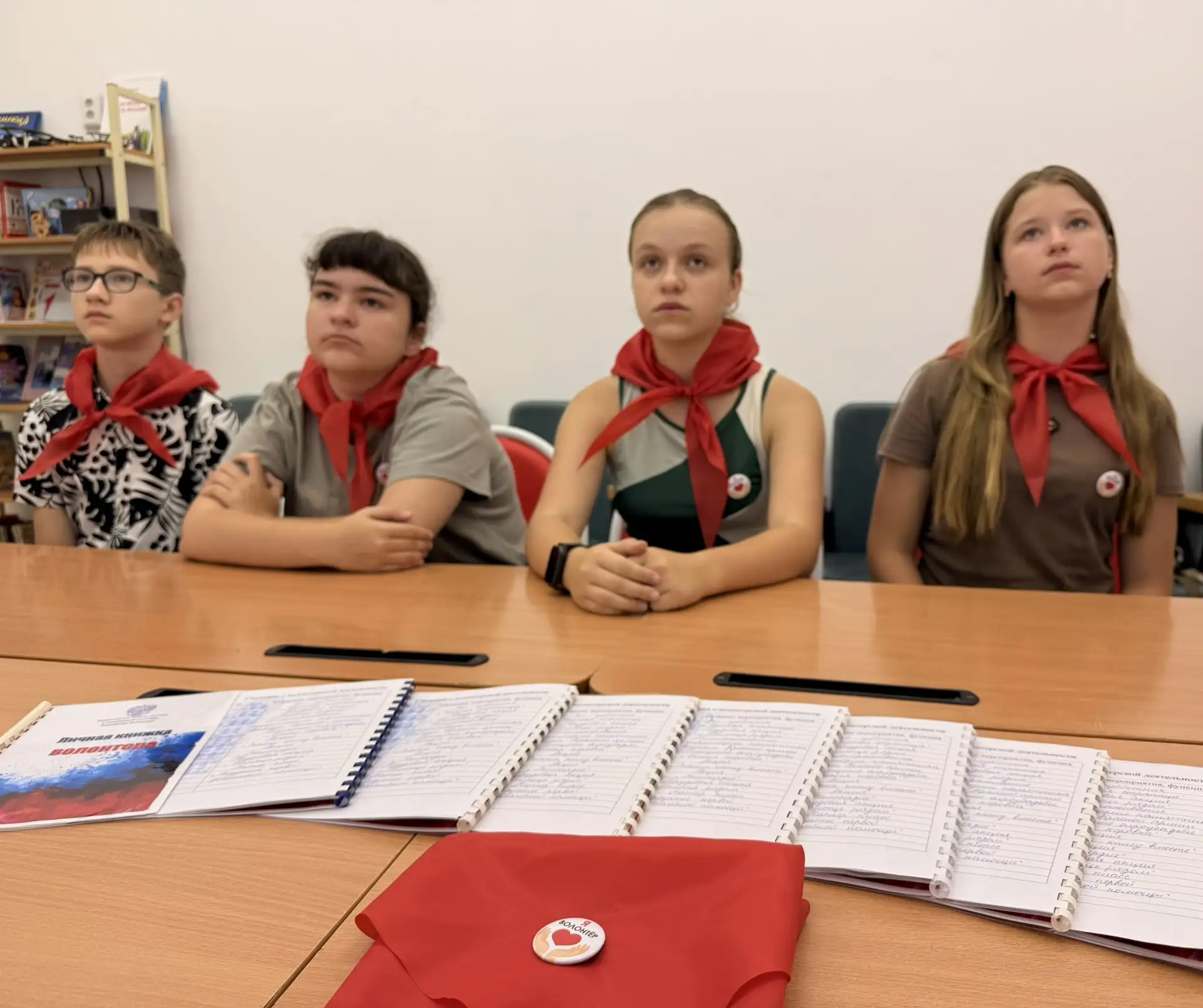 ЗАКРЫТИЕ ПРОФИЛЬНОЙ ВОЛОНТЕРСКОЙ СМЕНЫ «ПЕРВЫЕ: ПО ЗОВУ СЕРДЦА»

Активисты первичного отделения обще